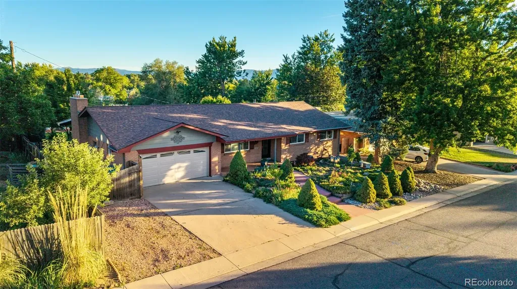 1444 W Parkhill Avenue Littleton CO 80120