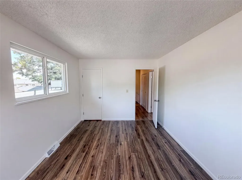 9867 Lane Street Denver CO 80260