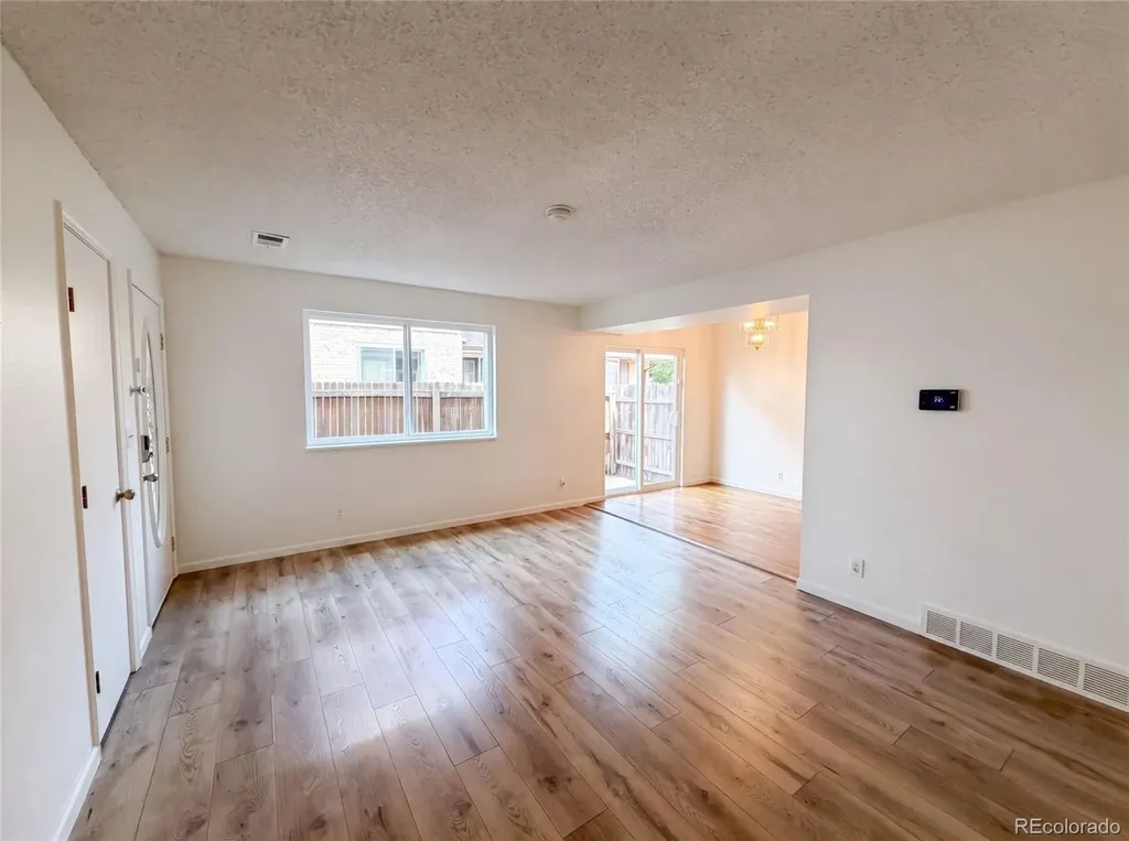 9867 Lane Street Denver CO 80260