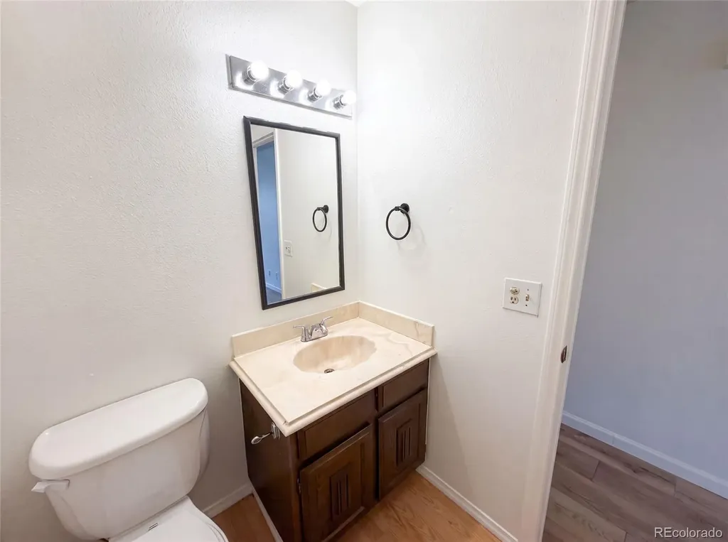 9867 Lane Street Denver CO 80260