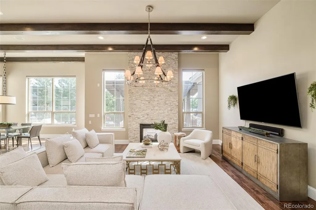 7056 E Lake Circle Centennial CO 80111