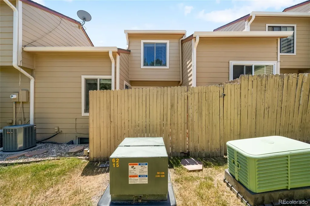 10279 W Fair Avenue Littleton CO 80127