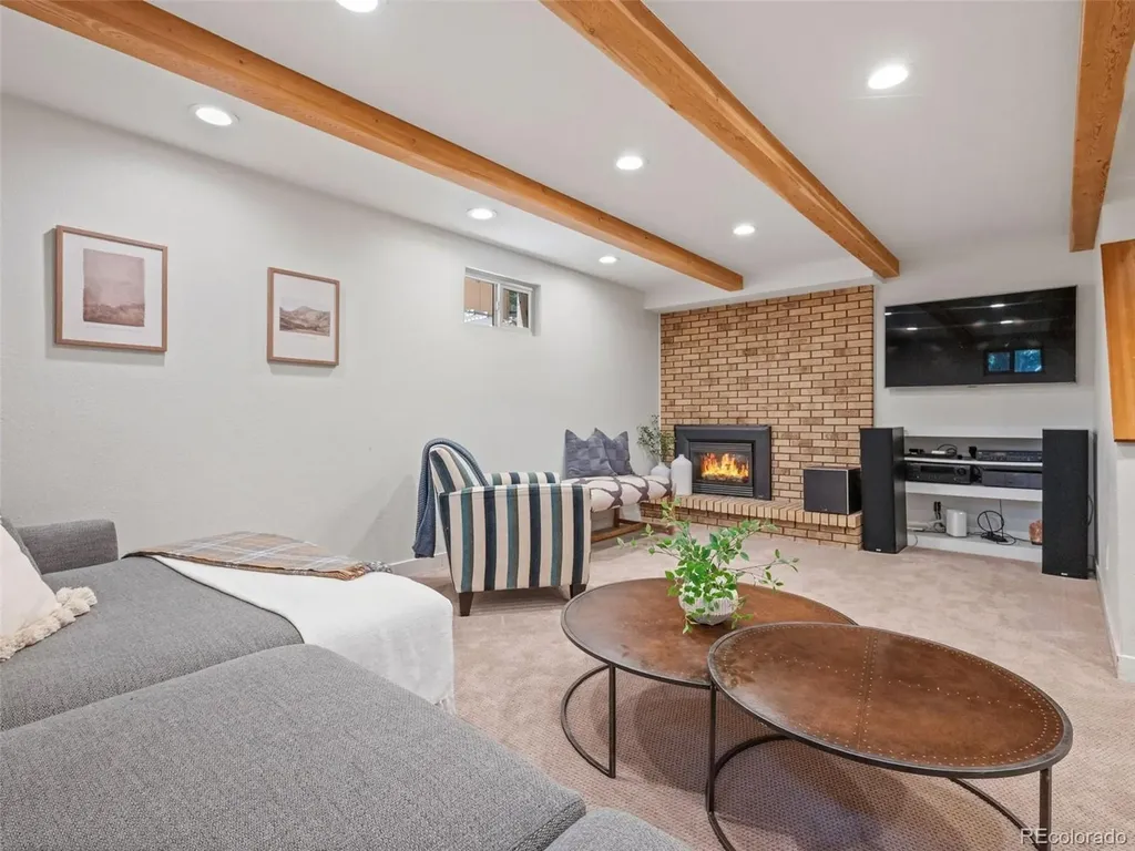 298 E 12th Avenue Broomfield CO 80020