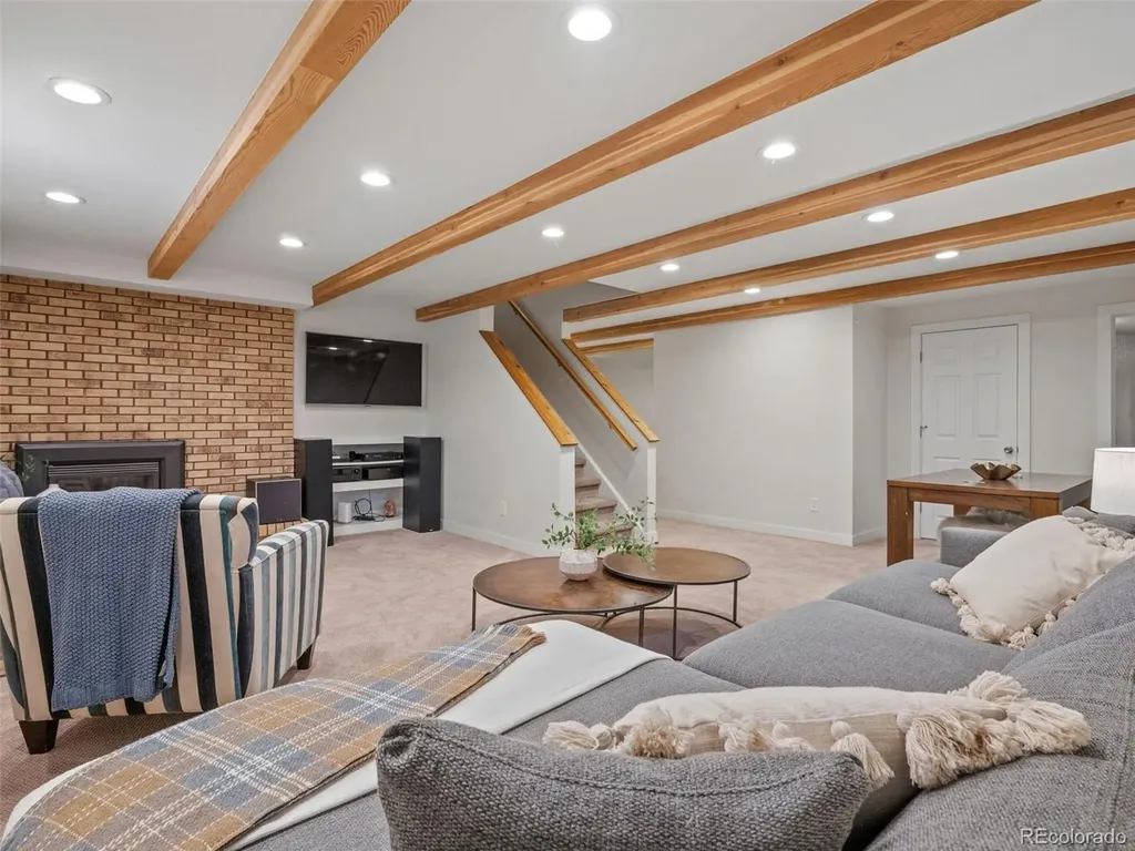298 E 12th Avenue Broomfield CO 80020