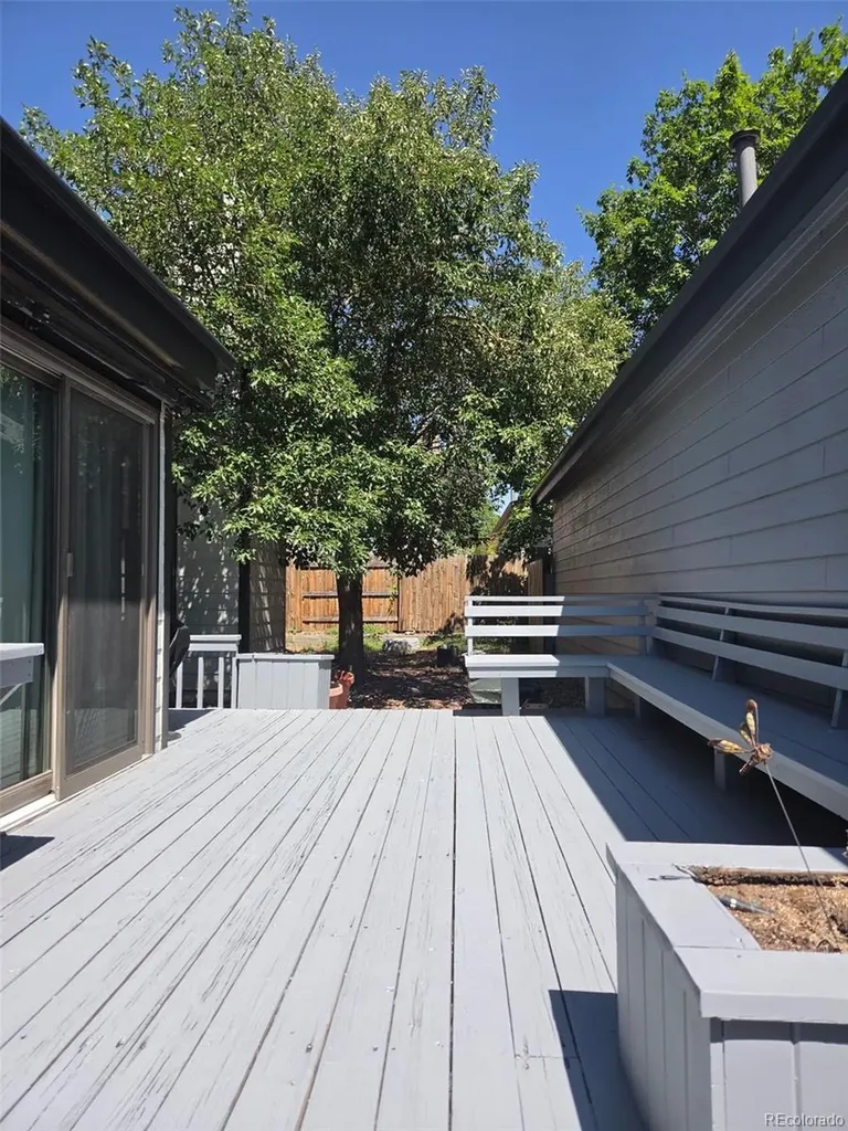 11183 E Baltic Place Aurora CO 80014