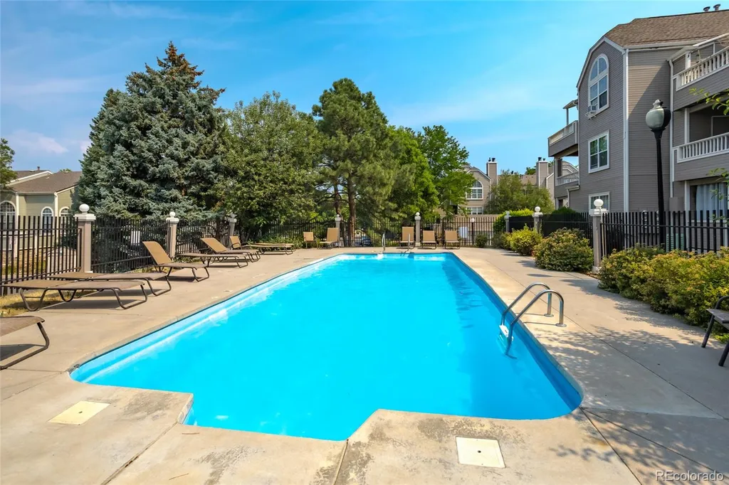 5727 W Asbury Place Denver CO 80227