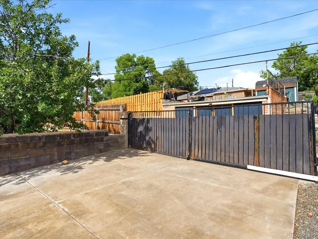 9160 Ogden Street Thornton CO 80229
