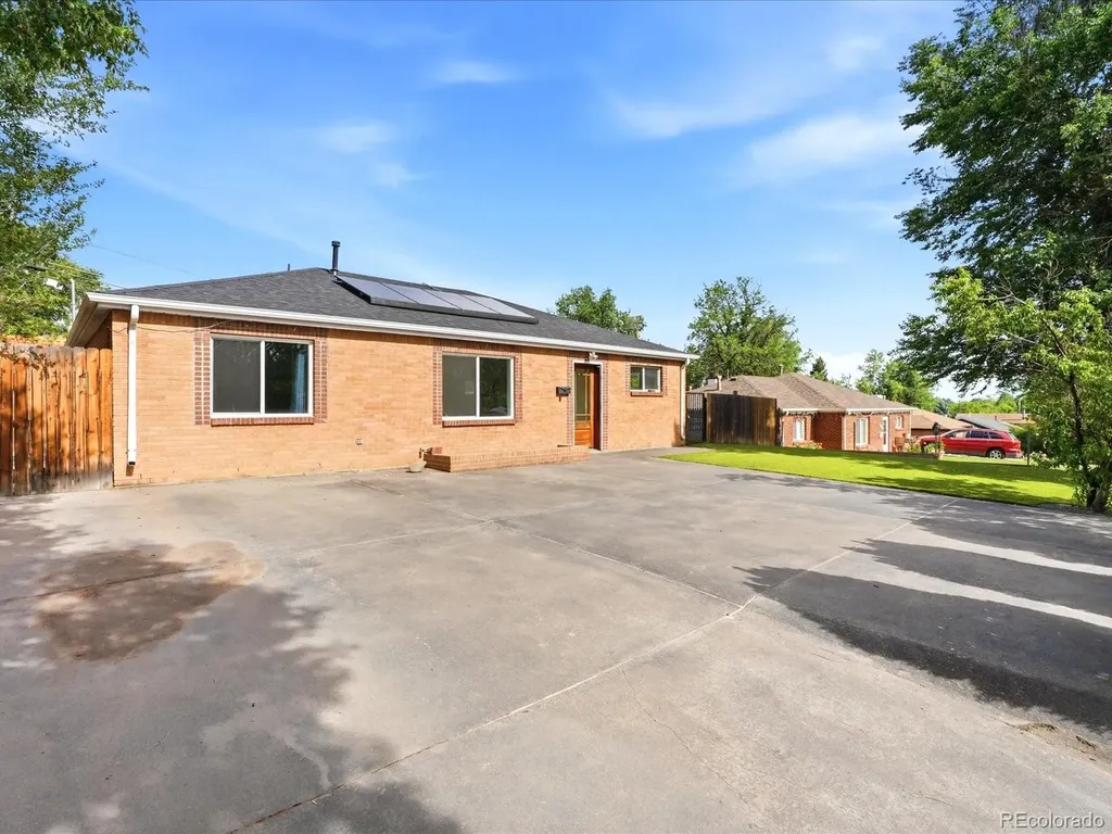 9160 Ogden Street Thornton CO 80229