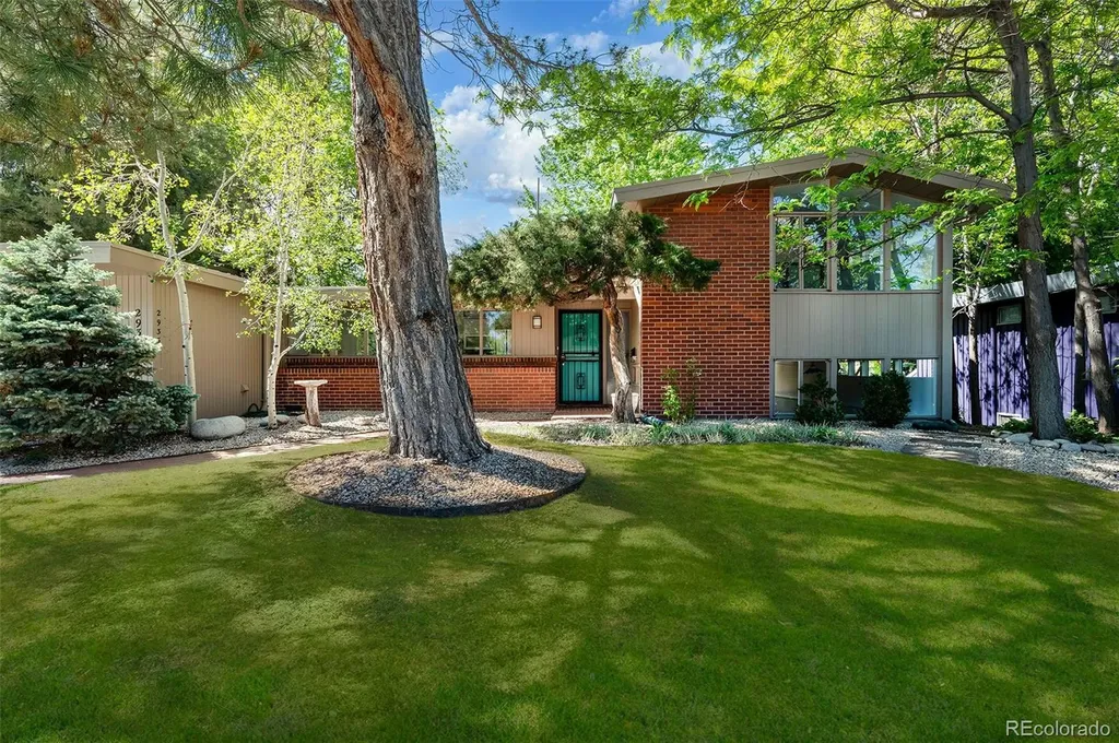 2935 S Lafayette Drive Englewood CO 80113