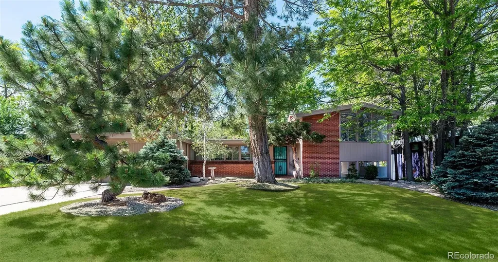 2935 S Lafayette Drive Englewood CO 80113