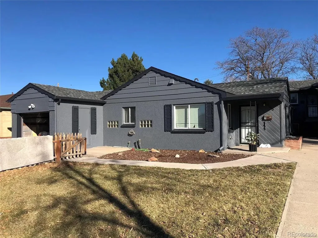 2000 Elmira St Street Aurora CO 80010