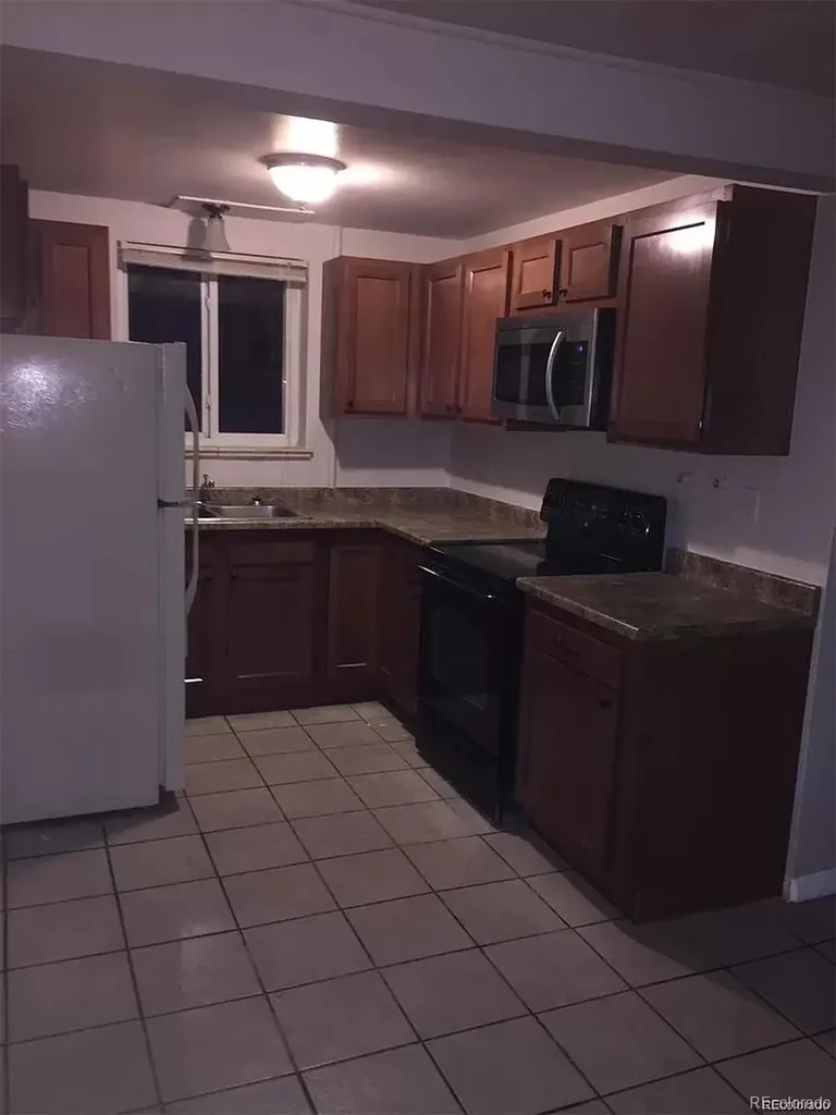 2000 Elmira St Street Aurora CO 80010