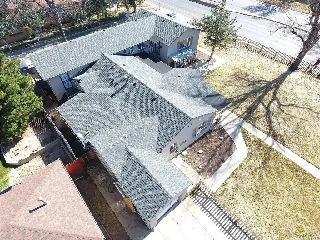 2000 Elmira St Street Aurora CO 80010