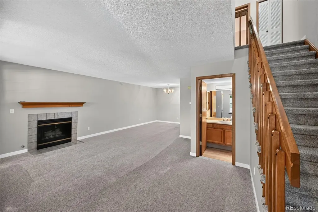 9147 W Cedar Drive Denver CO 80226