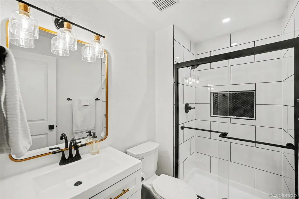 8975 W 89th Place Broomfield CO 80021