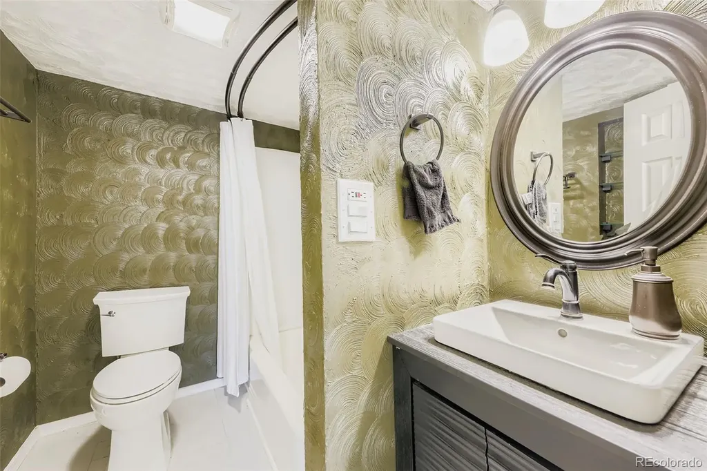 7303 W 59th Avenue Arvada CO 80003