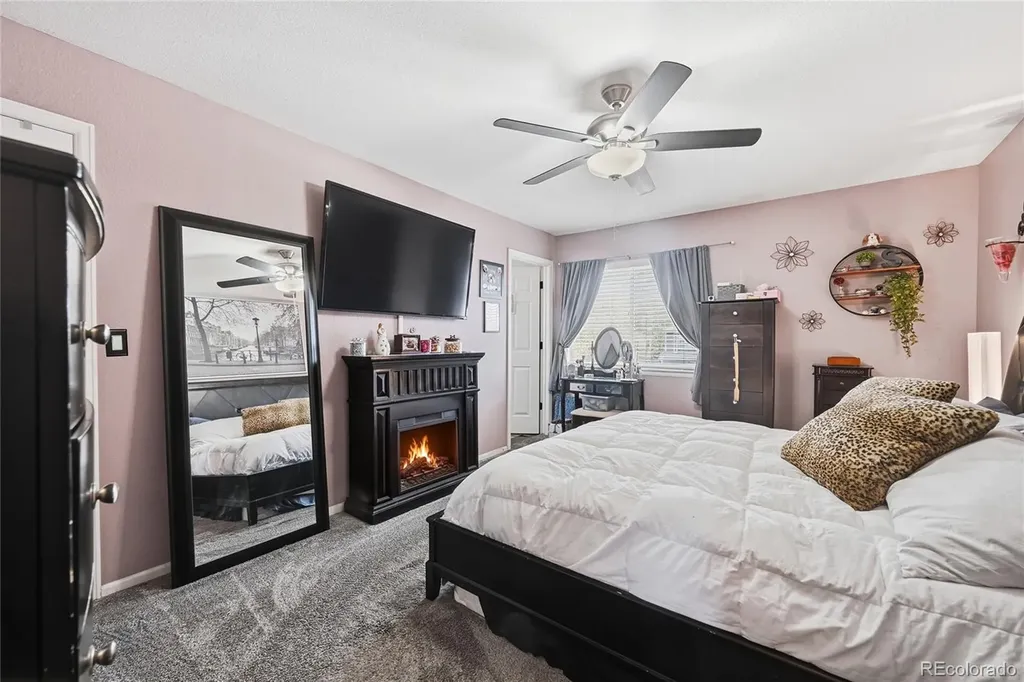 4335 Lyndenwood Point Highlands Ranch CO 80130