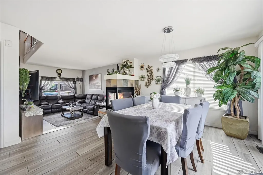4335 Lyndenwood Point Highlands Ranch CO 80130