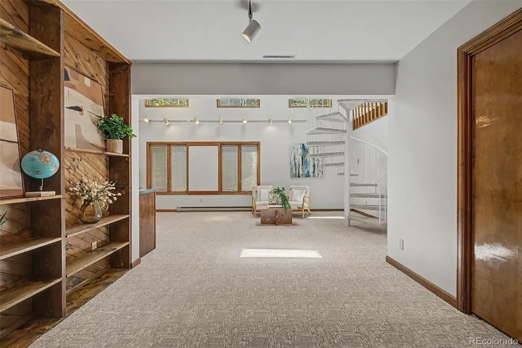 6745 Northvale Lane Colorado Springs CO 80919