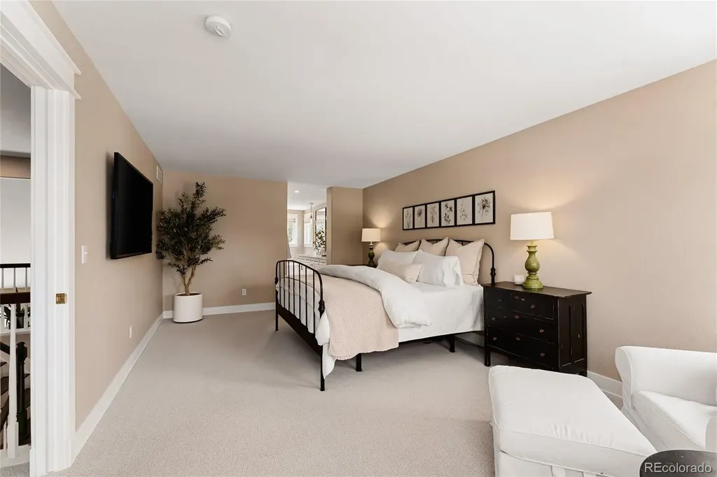9441 S Hackberry Lane Littleton CO 80129
