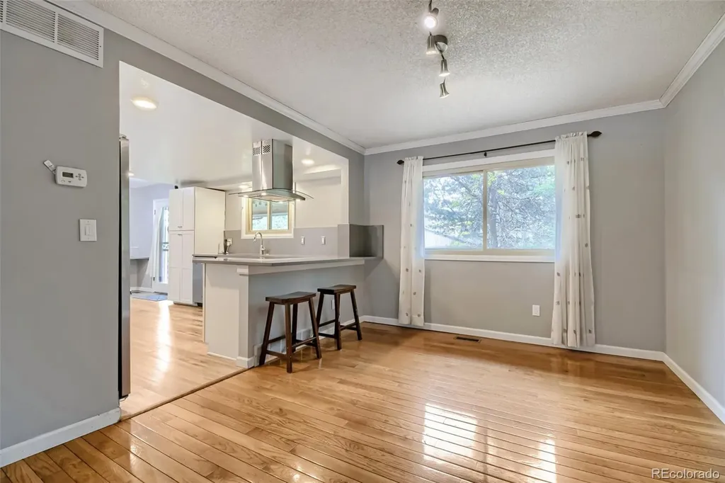 6007 W Pacific Circle Lakewood CO 80227