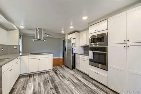 6007 W Pacific Circle Lakewood CO 80227