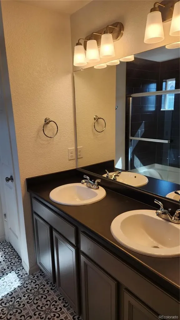 4169 N Quatar Court Aurora CO 80019