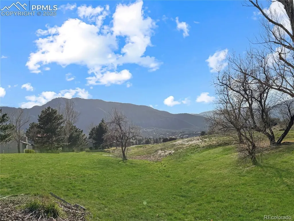 422 Cobblestone Drive Colorado Springs CO 80906