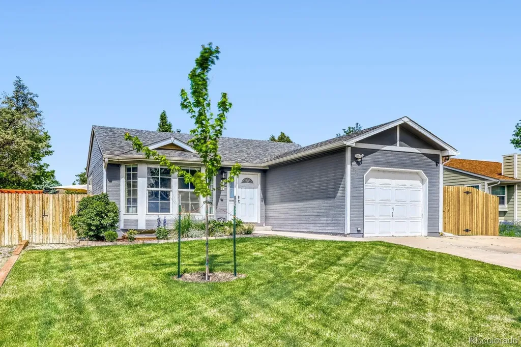 2155 Steele Street Longmont CO 80501