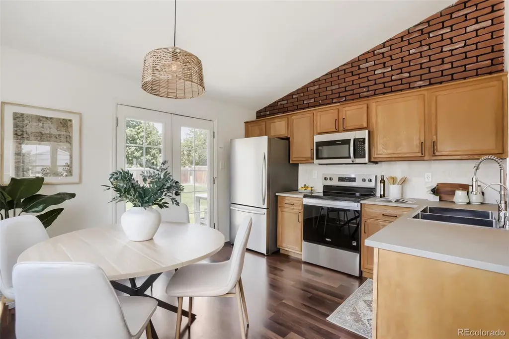 2155 Steele Street Longmont CO 80501