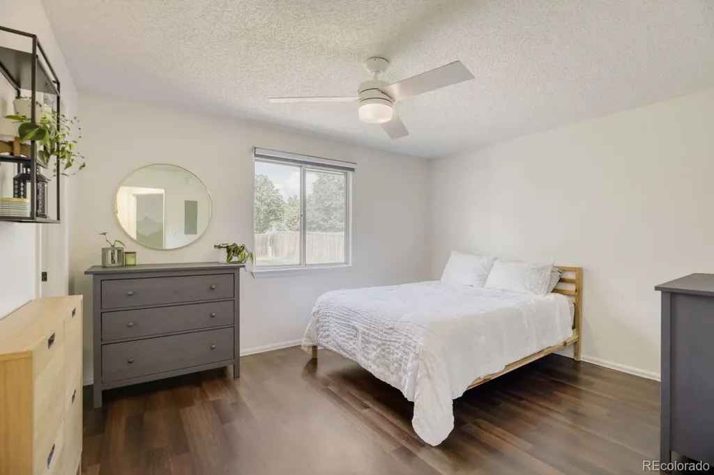 2155 Steele Street Longmont CO 80501