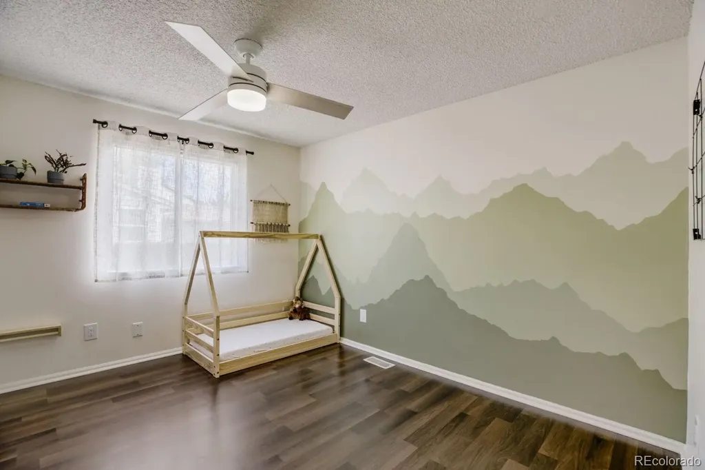 2155 Steele Street Longmont CO 80501