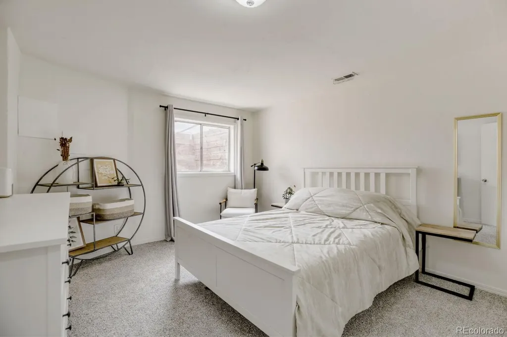 2155 Steele Street Longmont CO 80501