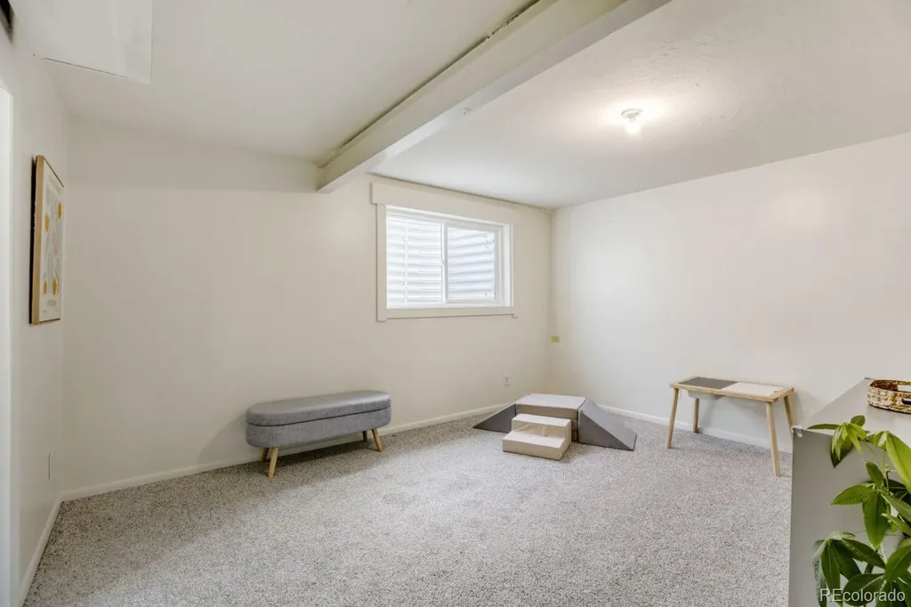 2155 Steele Street Longmont CO 80501