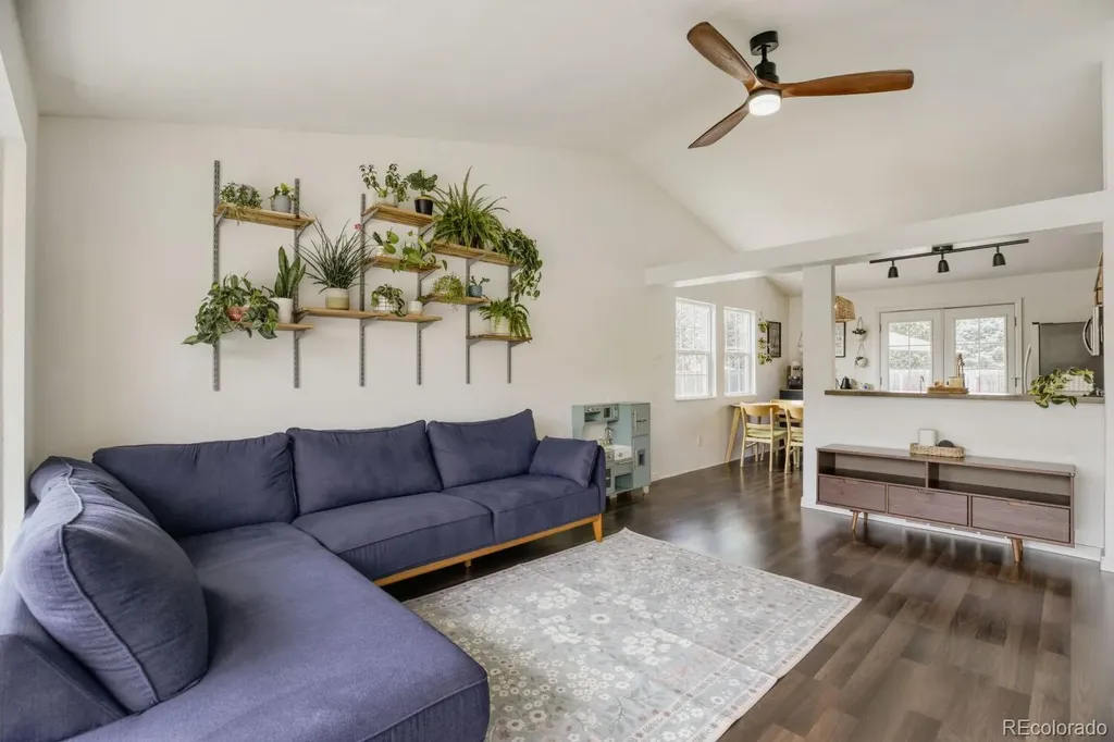 2155 Steele Street Longmont CO 80501
