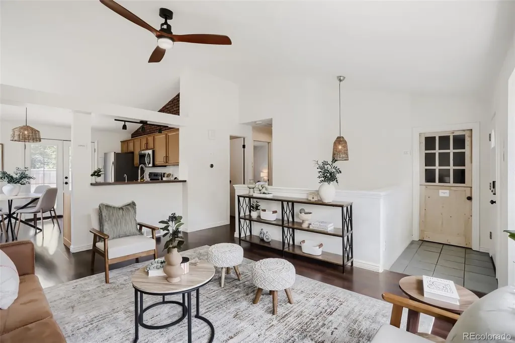 2155 Steele Street Longmont CO 80501