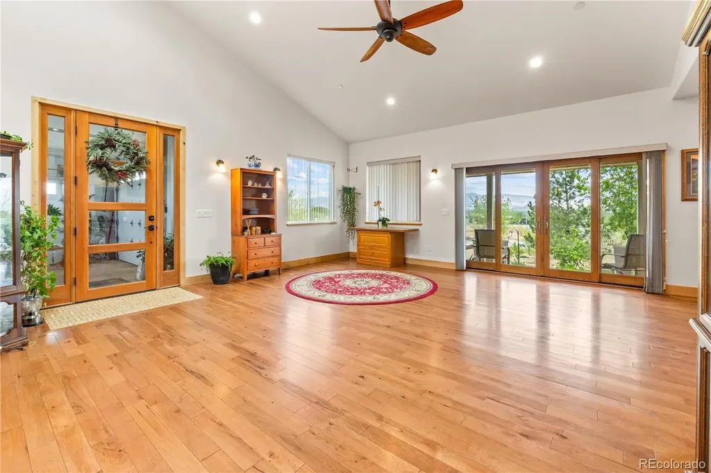 6170 N 79th Street Niwot CO 80503