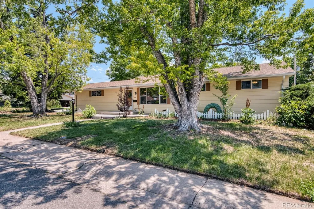 8584 E Briarwood Place Centennial CO 80112