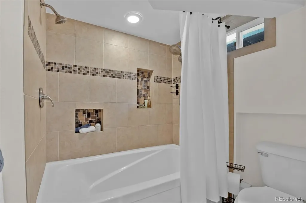 8584 E Briarwood Place Centennial CO 80112