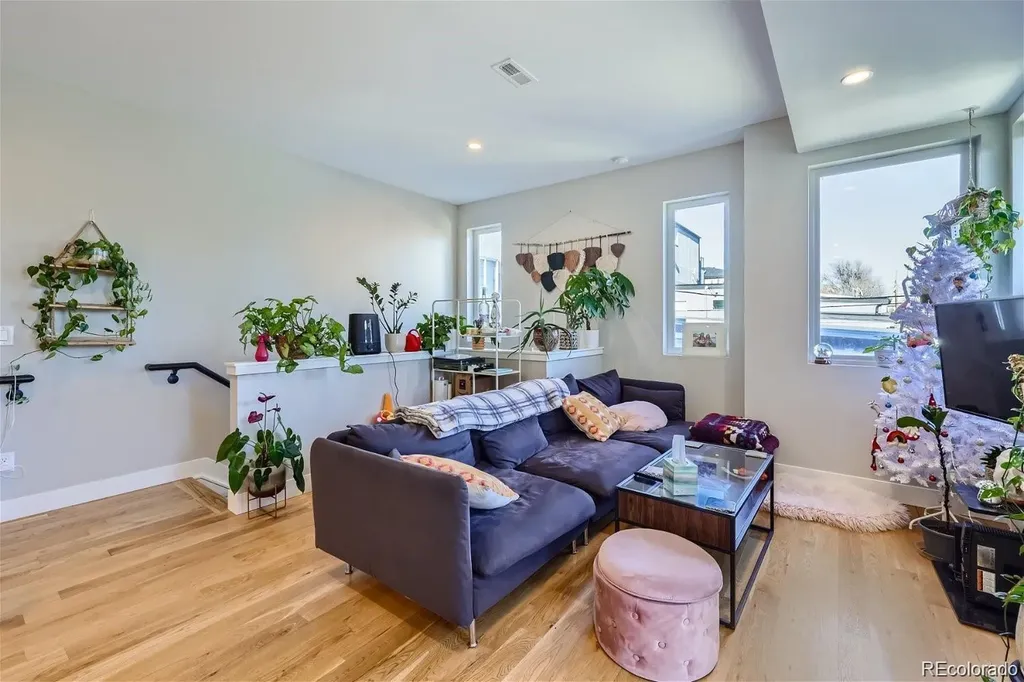 1272 Yates Denver CO 80204