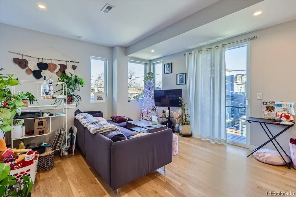1272 Yates Denver CO 80204