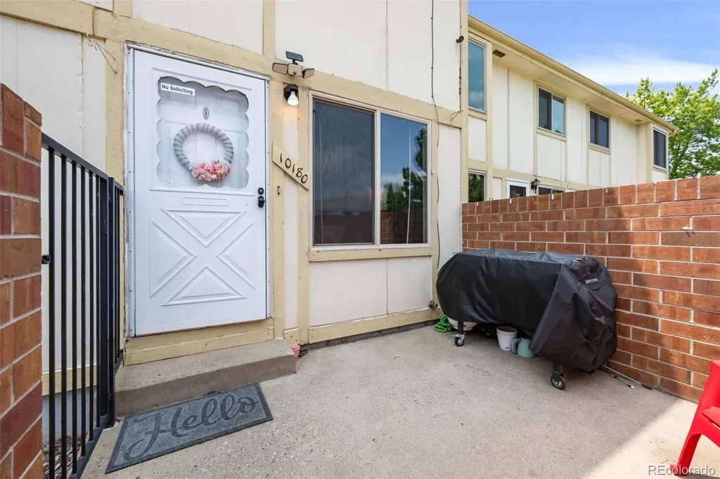 10180 Quivas Street Denver CO 80260