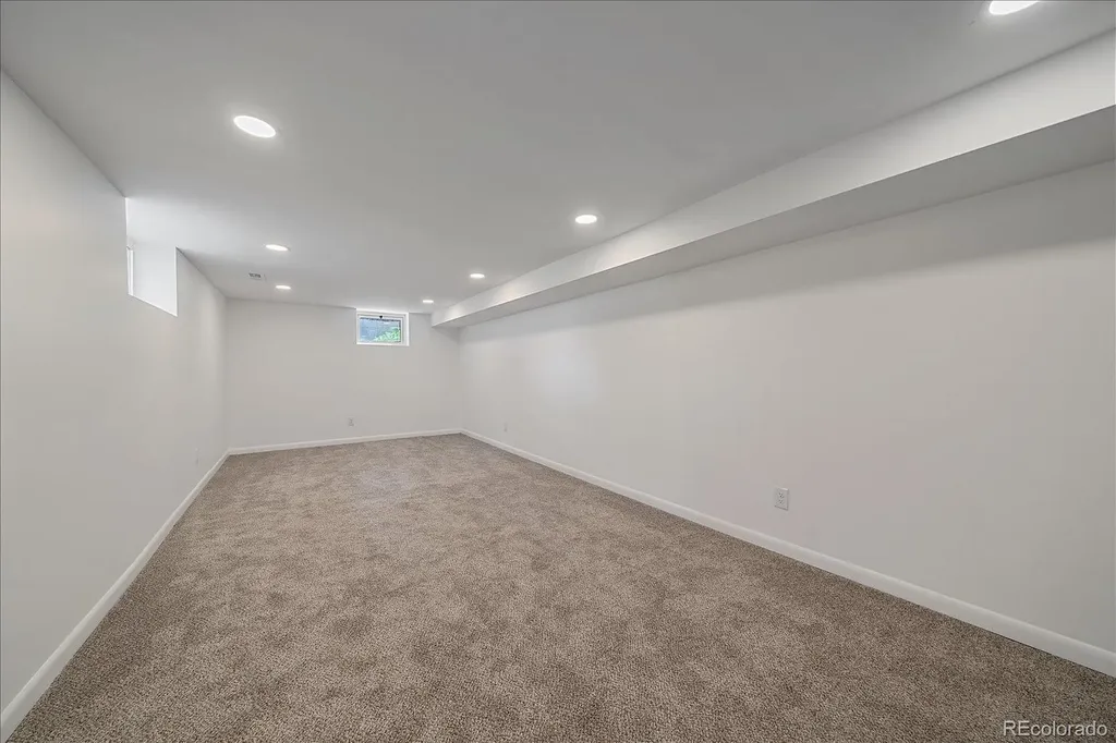 2651 Albion Street Denver CO 80207