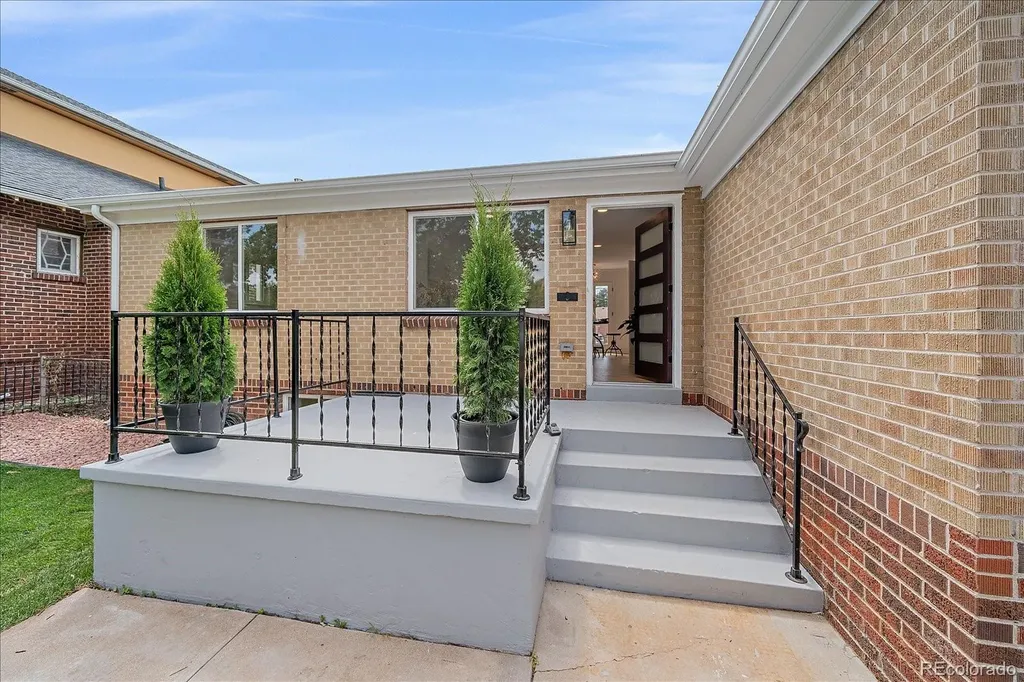 2651 Albion Street Denver CO 80207