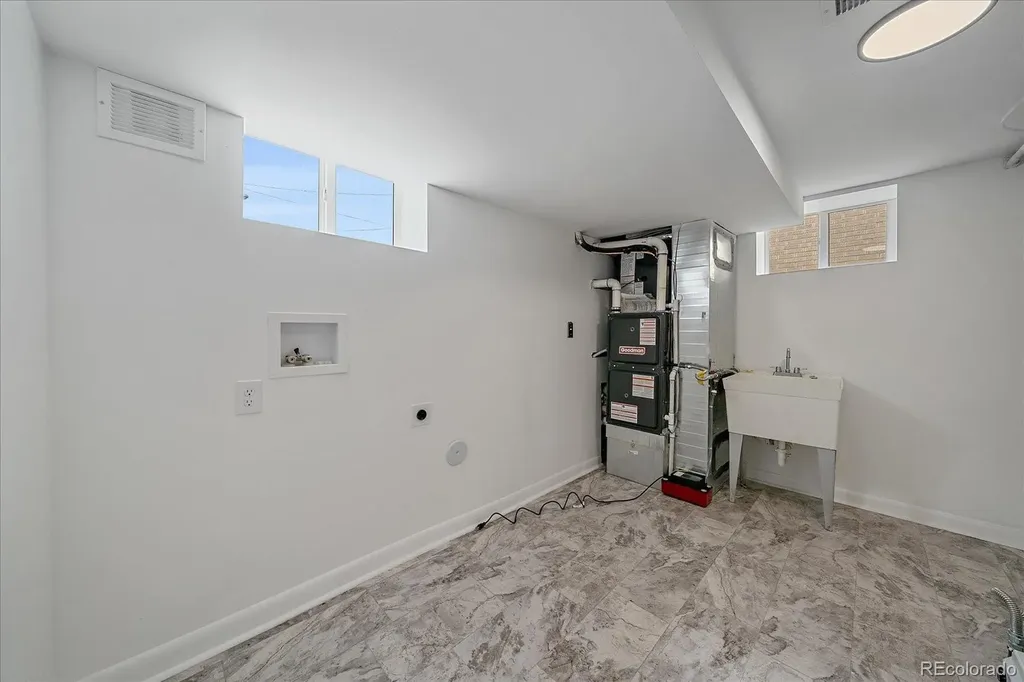 2651 Albion Street Denver CO 80207
