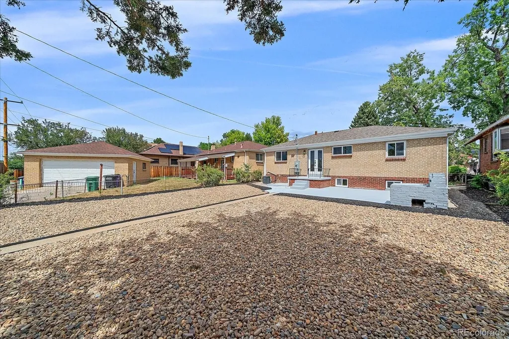 2651 Albion Street Denver CO 80207