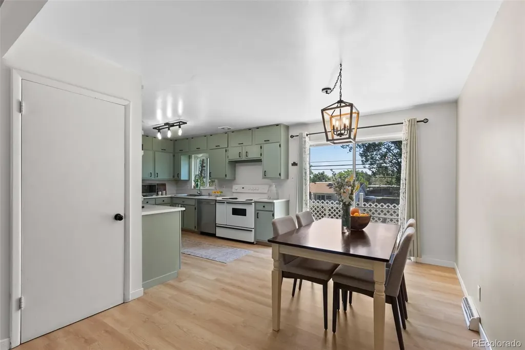 598 S Swadley Street Denver CO 80228