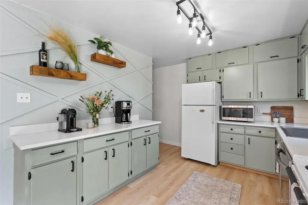 598 S Swadley Street Denver CO 80228
