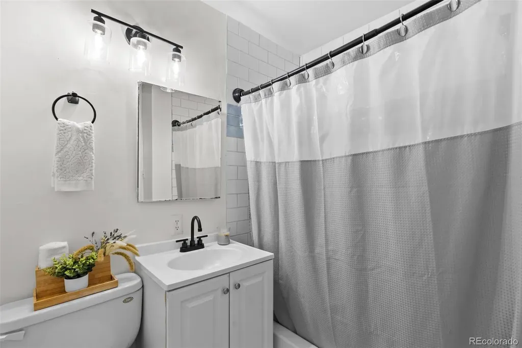 598 S Swadley Street Denver CO 80228