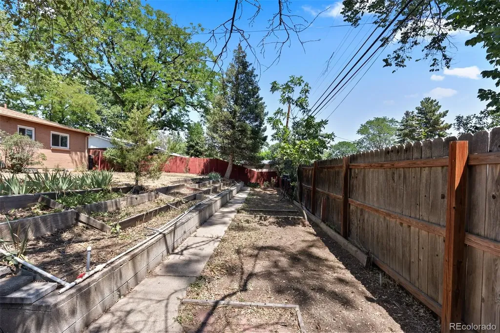 598 S Swadley Street Denver CO 80228